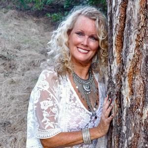 Meet your Posher, Joan